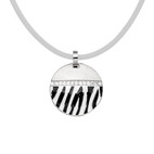 Magnetic pendant in zebra design 5175